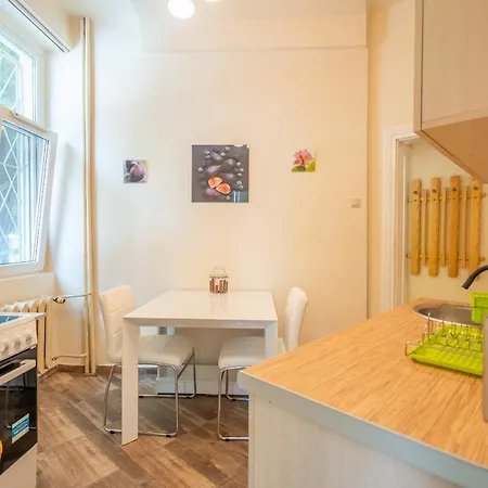 The Right Choice 21 Apartment