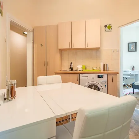 The Right Choice 21 Apartment